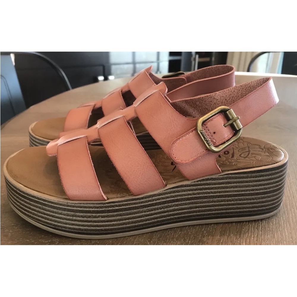 NWOT Blowfish platform sandals Sz 7.5
